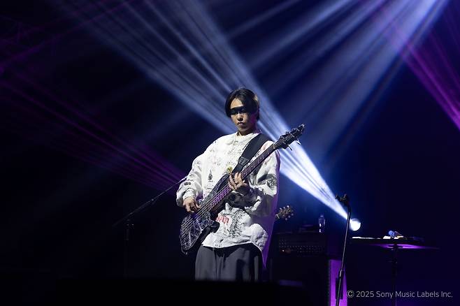 베이시스트 모미켄 [에스엠지홀딩스 제공. 재판매 및 DB 금지]