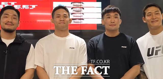 옥타곤 위에서 빠른 판단력으로 냉철하게 주먹을 뻗고, 상대의 빈 틈을 파고 들어 제압하며 한국 격투기 역사를 새로 쓰고 있는 UFC 신예 4인방 유주상(31), 유수영(29), 박현성(29), 이창호(31)가 천진한 웃음과 겸손함으로 취재진과 팬들을 마주했다. 사진 왼쪽부터 유수영, 박현성, 이창호, 유주상. /UFC 성수점=오승혁 기자