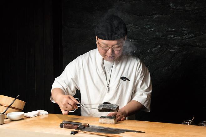 Cho Young-jae, the owner chef of 'Jjan'. /Ko Un-ho