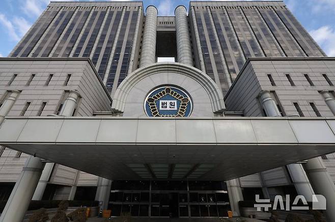 [서울=뉴시스] 신군부의 군사 반란과 5·18 민주화운동 무력 진압에 반발해 시위에 참여하던 중 고문을 당했던 피해자들에게 국가가 배상할 책임이 있다는 판결이 2심에서도 나왔다. (사진=뉴시스DB) 2025.07.05.