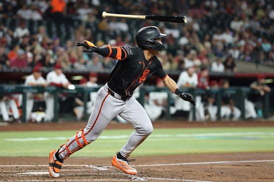 샌프란시스코 자이언츠 외야수 이정후가 5일 미국 캘리포니아주 새크라멘터 셔터 헬스 파크에서 열리는 2025 메이저리그 오클랜드전에 5번 타자 중견수로 선발 출전한다. 이정후는 22일 만에 3경기 연속 안타에 도전한다. 연합뉴스