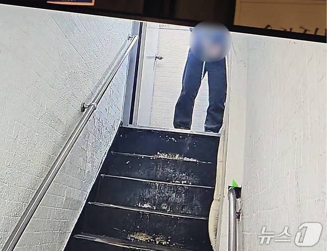 서울 종로구 돈화문로 11길 '종로 3가 야장' 인근  A 업체의 폐쇄회로(CC)TV