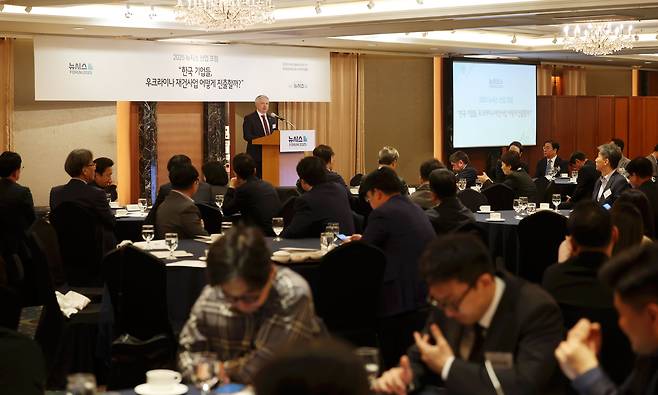 드미트로 포노마렌코 주한 우크라이나 대사가 지난 4월 29일 서울 중구 롯데호텔에서 한국 기업의 우크라이나 재건사업 참여 방향에 대해 언급하고 있다. /뉴시스