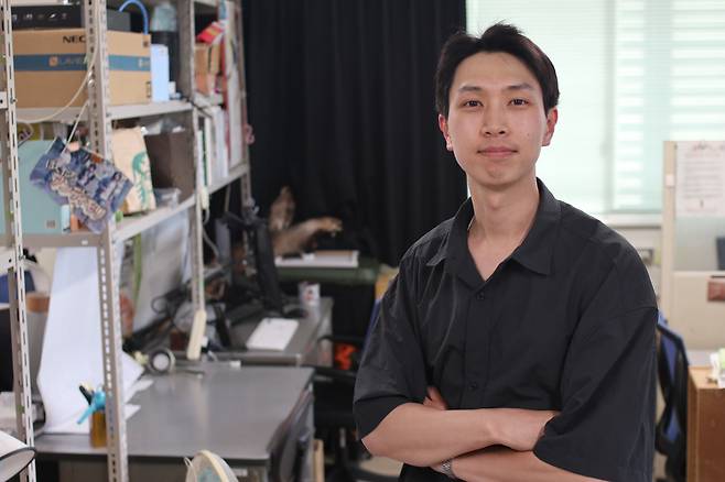 백승윤 도쿄농공대 박사후연구원과 고이케 신스케 도쿄농공대 교수가 이끄는 연구진은 일본 내 대형 포유류 서식지가 기후변화와 인구 소멸과 확대되고 있다는 연구 결과를 지난달 16일 국제 학술지 커뮤니케이션 지구와 환경에 공개했다. 백 연구원은 이번 연구에 제1 저자와 교신저자로 참여했다. /도쿄=박근태 과학전문기자