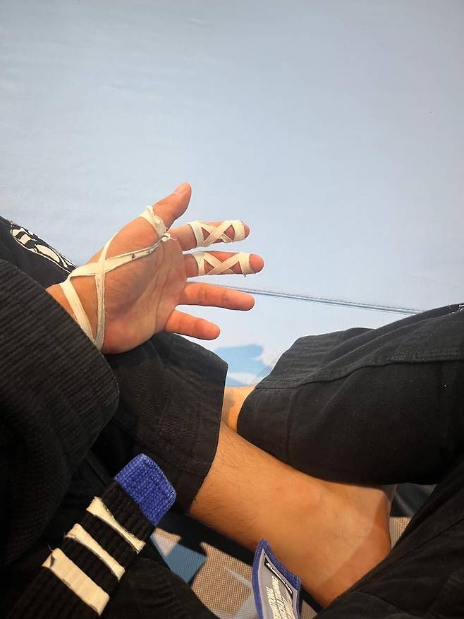 주짓수를 즐기는 오손도손 작가의 손 [작가 제공. 재판매 및 DB 금지]