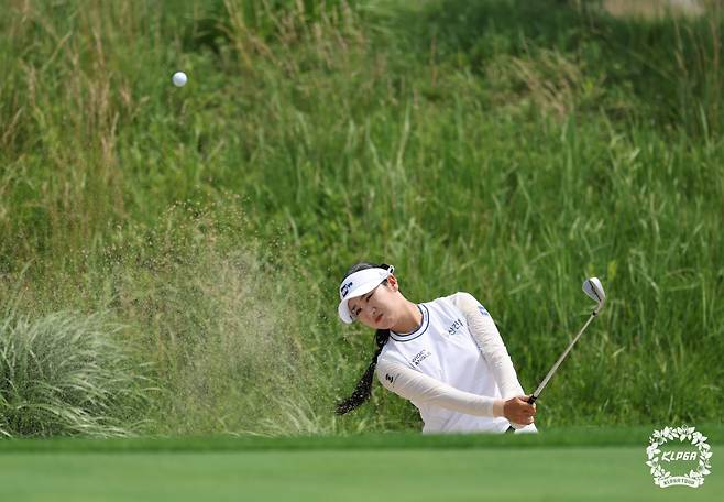 박혜준 제15회 롯데오픈 FR 3번홀 벙커샷. 사진제공=KLPGA