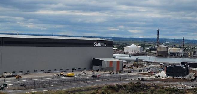 세아제강의 영국 자회사 세아윈드의 전경. 2025년 6월 현재 공정률 99%로 곧 준공을 앞두고 있다. 강희종 기자