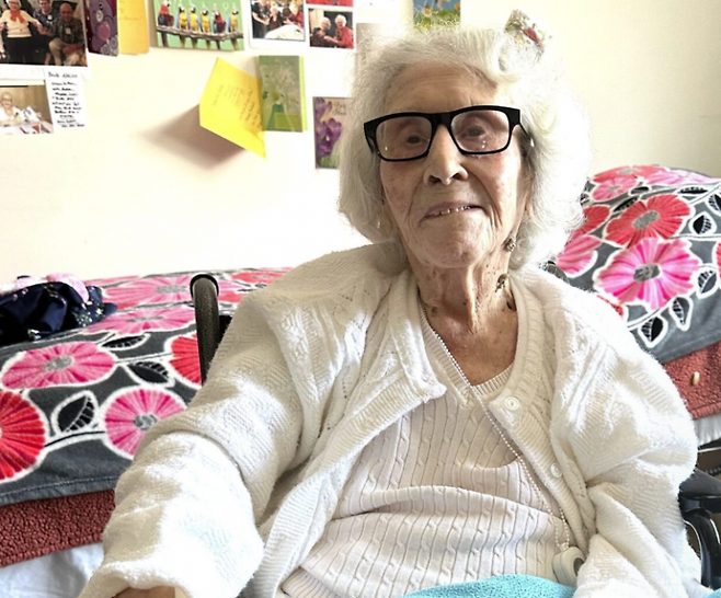 올해 114세를 맞은 미국 여성 보니타 깁슨. 세계 최고령자들 기관 롱제비퀘스트 홈페이지.