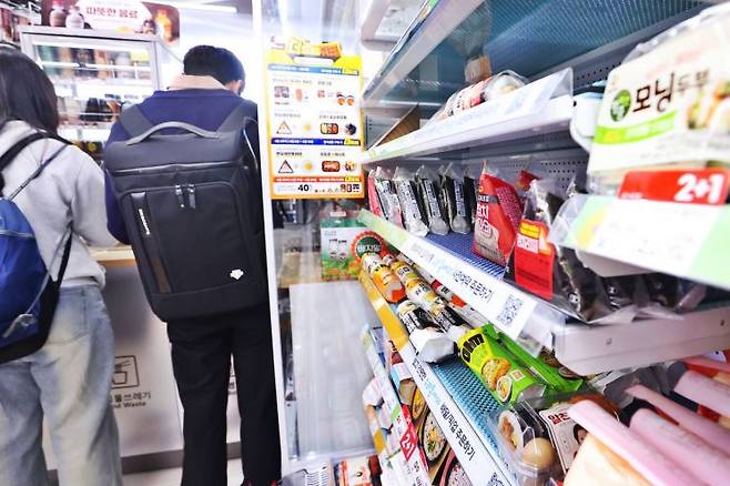 서울 시내 한 편의점. 연합뉴스