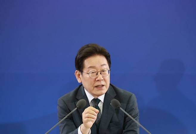 이재명 대통령이 4일 대전컨벤션센터에서 열린 '충청에서 듣다, 충청 타운홀 미팅'에서 발언하고 있다.ⓒ뉴시스