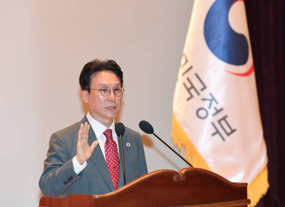 Prime Minister Kim Min-seok delivers his inaugural address at the government complex in Sejong on July 7. [YONHAP]