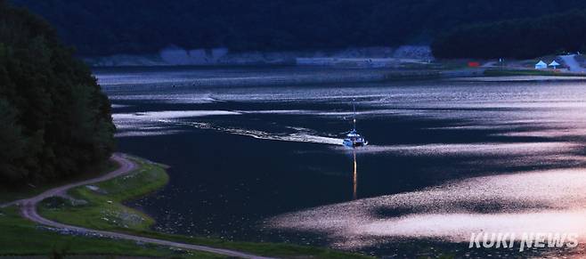 쿠키뉴스&nbsp; DB(빙어호 야경)