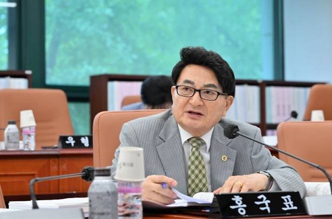 질의하는 홍국표 의원