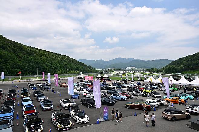 무더위에도 많은 참가가 이어진 넥센타이어 스피드웨이 모터 페스티벌 2라운드. 사진: 김학수 기자