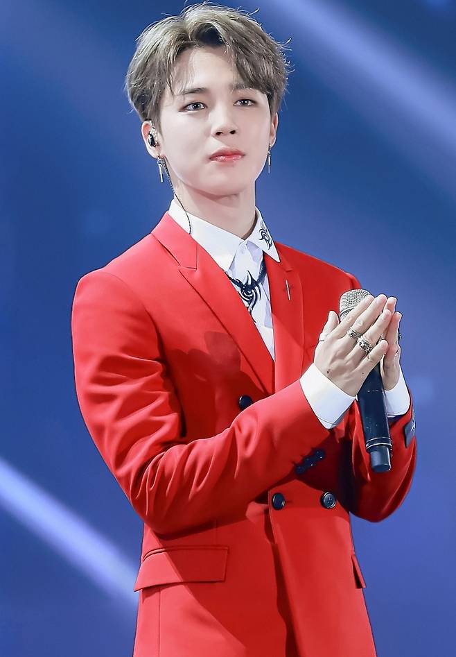 방탄소년단 지민, 日팬 선정 '2025 상반기 K팝 男아이돌' 1위