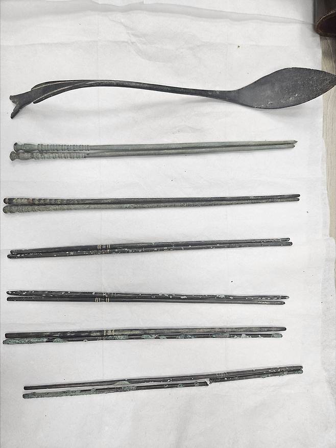 기증받은 수저 [문화유산회복재단 제공. 재판매 및 DB 금지]