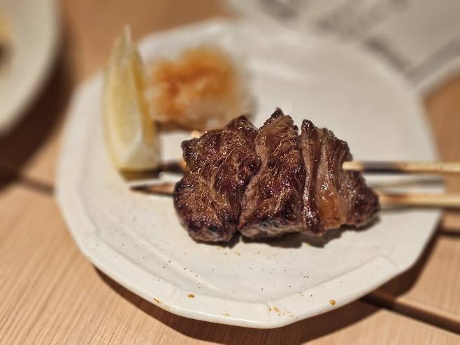 생맥주에 야키톤 먹고 집에 들어갑니다...