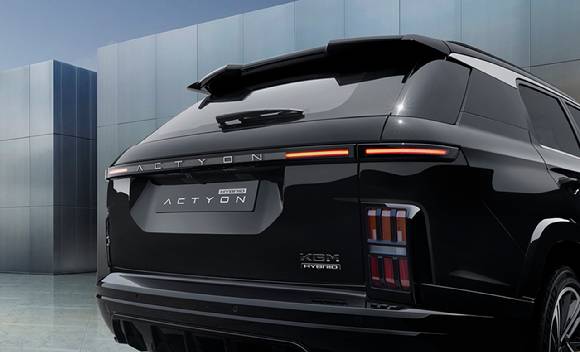 KGM '액티언 하이브리드' 후면부. [사진=KG모빌리티]