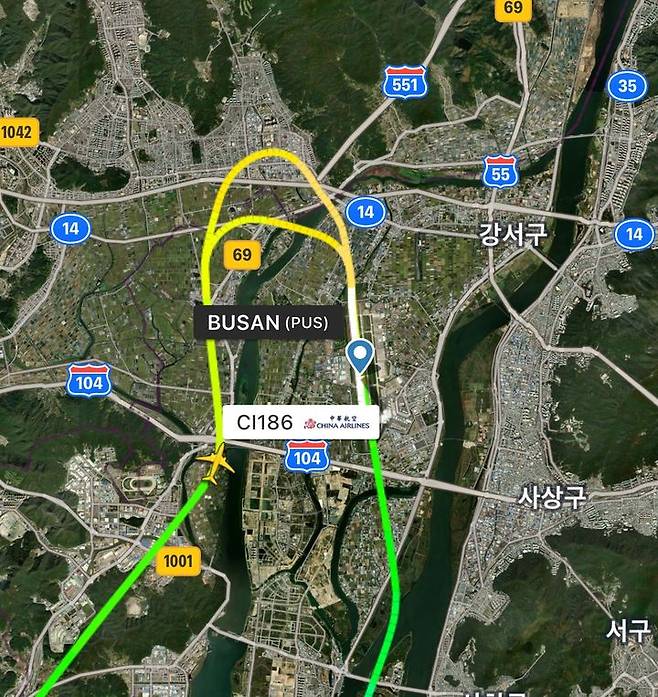 [부산=뉴시스] 지난달 25일 대만 타오위안국제공항을 출발해 부산 김해국제공항에 착륙하던 중화항공 CI186편 항적도. (사진=플라이트레이더24 제공) 2025.07.08. photo@newsis.com *재판매 및 DB 금지