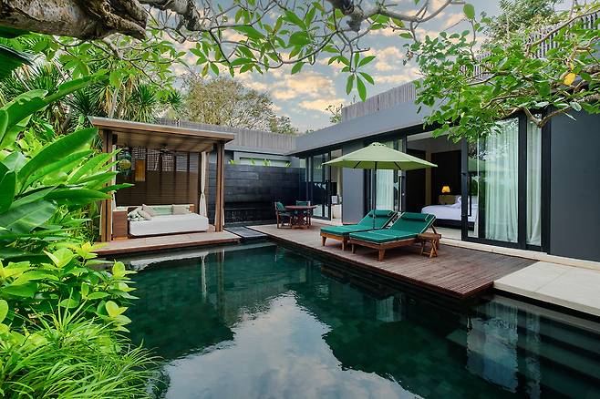 스미냑 지역의 리조트W발리 풀빌라 사진제공|팜투어