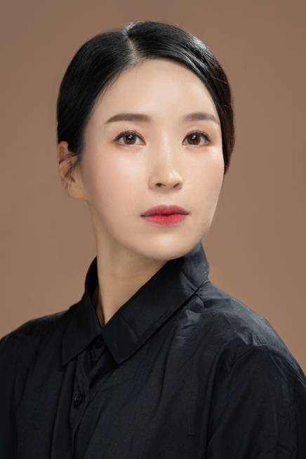 11일 첫날 남녀 2인무 ‘사랑가’를 최의옥 수석 단원과 호흡을 맞출 박은혜 상임 단원. 부산시립무용단 제공