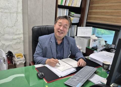 배정현 김천시 건설안전국장.