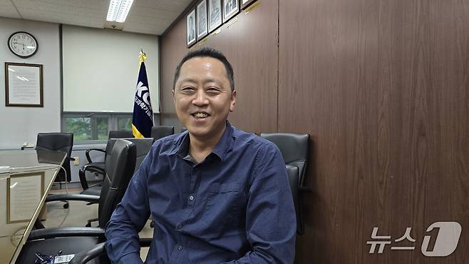 8일 서울 강남 과학기술회관에서 강동현 미국 아르곤 국립연구소 책임연구원은 뉴스1과 인터뷰를 가졌다. 강 책임연구원은 한국과학기술단체총연합회가 이날부터 10일까지 주관하는 '2025 세계 한인 과학기술인대회'에 참석했다./뉴스1 ⓒ News1 윤주영 기자