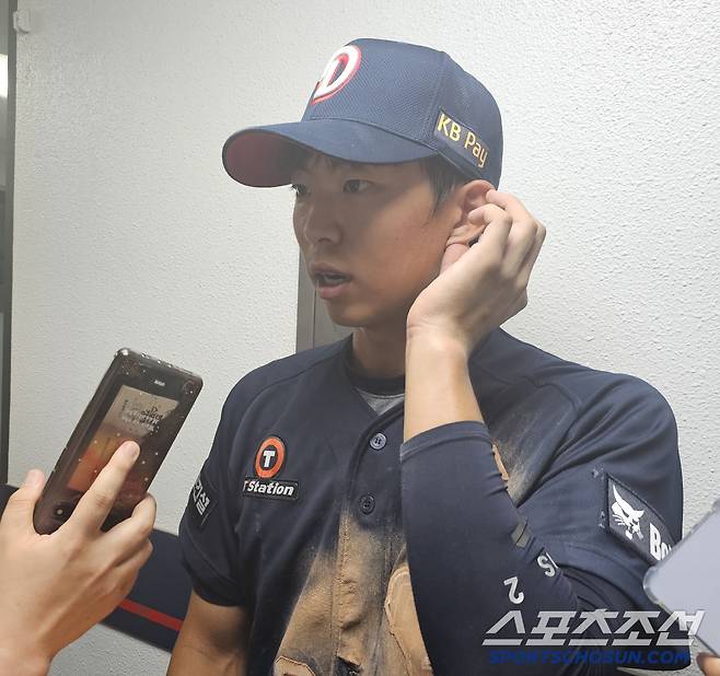 인터뷰에 임한 김민석. 김영록 기자