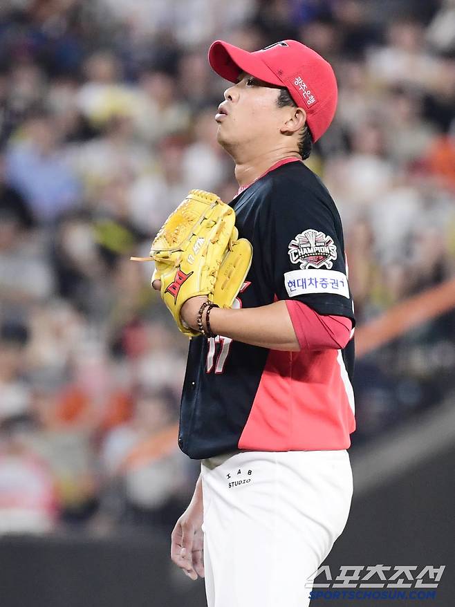 8일 대전 한화생명 볼파크에서 열린 한화와 KIA의 경기. 5회 강판 당하는 KIA 임기영. 대전=송정헌 기자songs@sportschosun.com/2025.07.08/