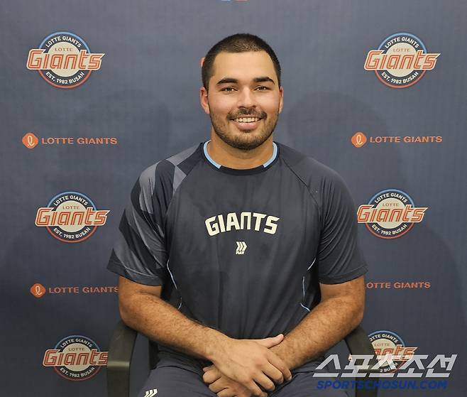 인터뷰에 임한 감보아. 김영록 기자