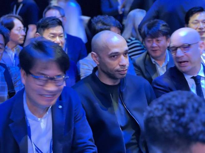 9일(현지시간) 뉴욕 브루클린에서 열린 삼성 갤럭시 언팩 2025 행사에 축구선수 티에리 앙리가 참석한 모습. ⓒ임채현 기자