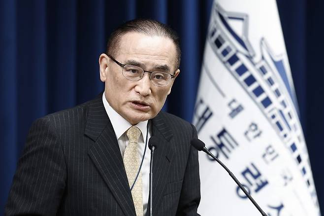 방미 일정을 마치고 귀국한 위성락 국가안보실장이 9일 서울 용산 대통령실에서 관세협상 및 방위비 관련 브리핑을 하고 있다. 사진=뉴시스화상