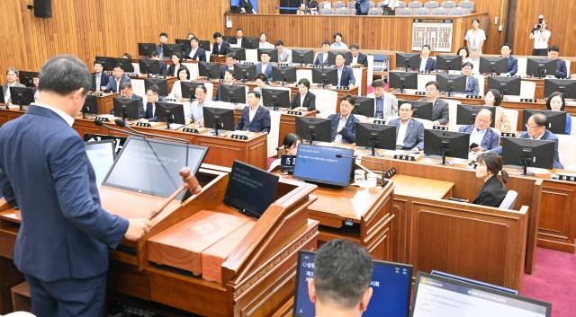 ▲ 강원도의회(의장 김시성)제339회 임시회가 8일 도의회 본회의장에서 개회했다. 이번 회기는 10일간의 일정으로 열린다.  서영 기자