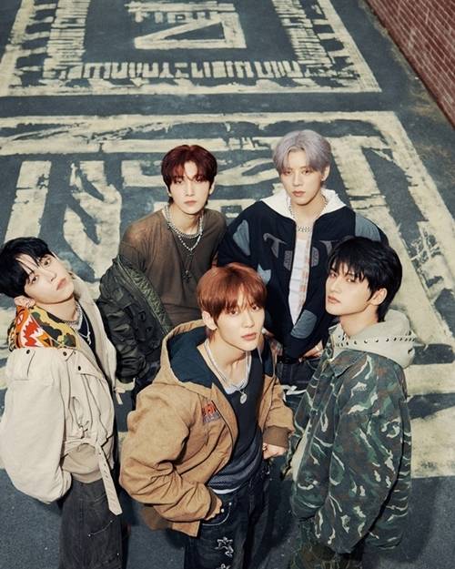 보이그룹 NOWZ (나우즈)가 9일 오후 첫 번째 미니 앨범 ‘IGNITION’ 발매 쇼케이스를 열고 컴백을 알린다.