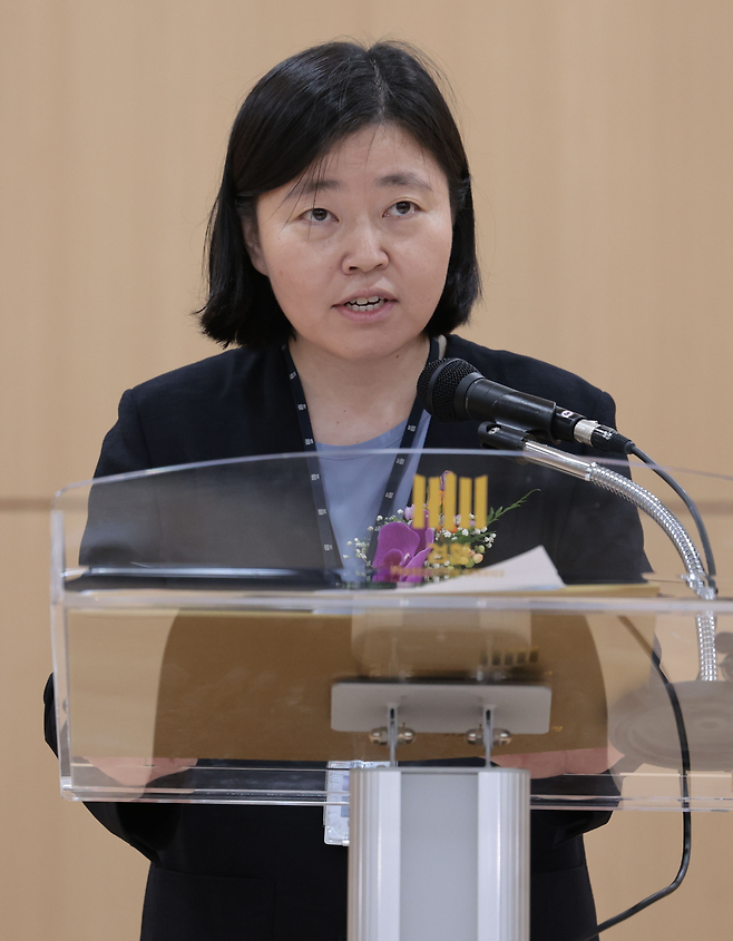 임은정 신임 서울동부지검장이 지난 4일 서울 송파구 서울동부지방검찰청에서 열린 취임식에서 취임사를 하고 있다. [연합]