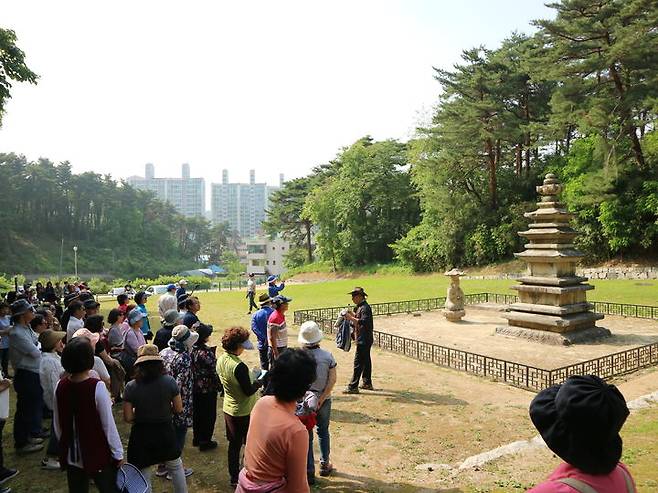 [서울=뉴시스]통문화지도사 양성교육 문화답사 현장 (사진=국립민속박물관 제공:) 2025.07.09. photo@newsis.com *재판매 및 DB 금지