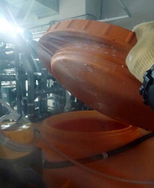 차아염소산나트륨 누출된 아파트 수영장 기계실