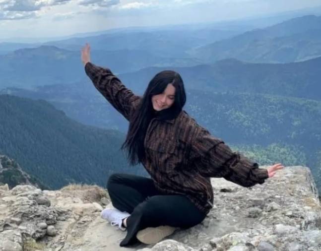 루마니아에서 곰 습격에 사망한 마리아 다이애나(19). 출처=뉴욕포스트