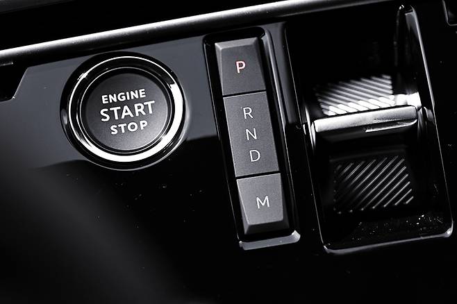 푸조 올 뉴 3008 스마트 하이브리드. 사진: 김학수 기자