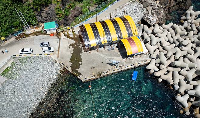 내수전 해수풀장과 몽돌해변. /자료사진