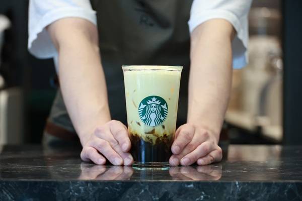 스타벅스의 녹색 사이렌 로고는 세계에서 가장 유명한 컬러 마케팅 사례 중 하나다./사진제공=스타벅스