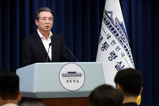 김용범 정책실장이 10일 용산 대통령실 기자회견장에서 RE100 산업단지 관련 브리핑을 하고 있다. (사진=연합뉴스)