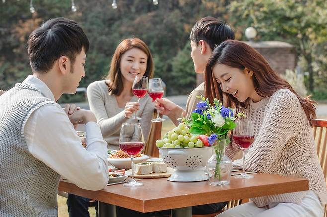 쿨한 사람은  외향적이며 쾌락을 추구하고 열정적이며 모험적이었다. 또 새로운 경험에 개방적이고 독립적이었다. 이런 6가지 특성은 국가 나이 성별 학력에 관계없이 같았다. [사진=클립아트코리아]