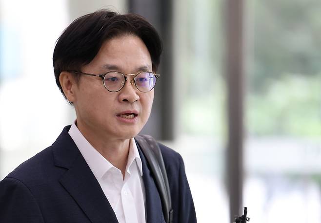 이재명 정부 초대 산업통상자원부 장관에 지명된 김정관 후보자(두산 에너빌리티 사장)가 30일 오전 서울 강남구 한국기술센터에 마련된 인사청문회 준비단 사무실로 출근하며 지명 소감을 밝히고 있다. /뉴스1