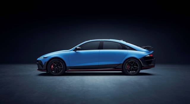 현대차 고성능 브랜드 N이 10일 영국 최대 자동차 축제인 ‘2025 굿우드 페스티벌 오브 스피드’에서 아이오닉 6 N을 전 세계에 처음 공개했다. 현대차 제공