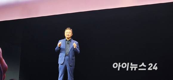 노태문 삼성전자 사장이 9일(현지시간) 미국 뉴욕 브루클린에서 열린 갤럭시 언팩에서 오프닝 발언을 하고 있다. [사진=박지은 기자]