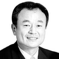 백우진 산업·경제 칼럼니스트·『엔비디아 젠슨 황, 생각하는 기계』 번역자