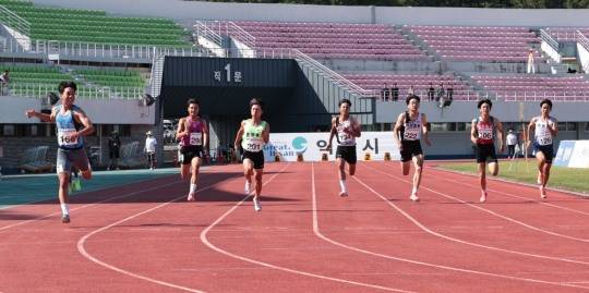 김선우, 백제왕도 익산 2025 전국육상경기대회 남자 중등부 200ｍ 우승. 사진[연합뉴스]