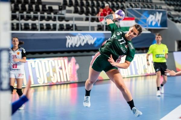 사진 2025 여자 19세 유럽핸드볼선수권대회 예선 헝가리와 북마케도니아의 경기 모습, 사진 출처=몬테네그로핸드볼협회