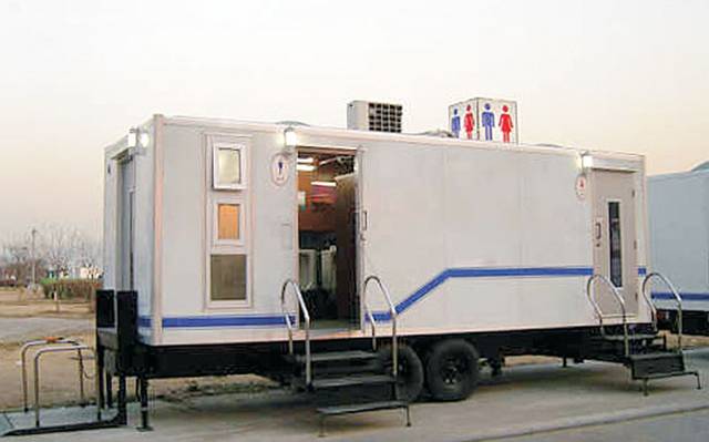 서울 한강에 설치돼 있는 유비쿼터스 화장실. 실내온도, 이용인원 실태, 화장지 교체시기, 단전 상황 등의 문제가 발생할 경우 자동감지센서-무선통신망을 통해 화장실 관리자 휴대전화로 즉시 통보되는 기능을 갖췄다. 연합뉴스